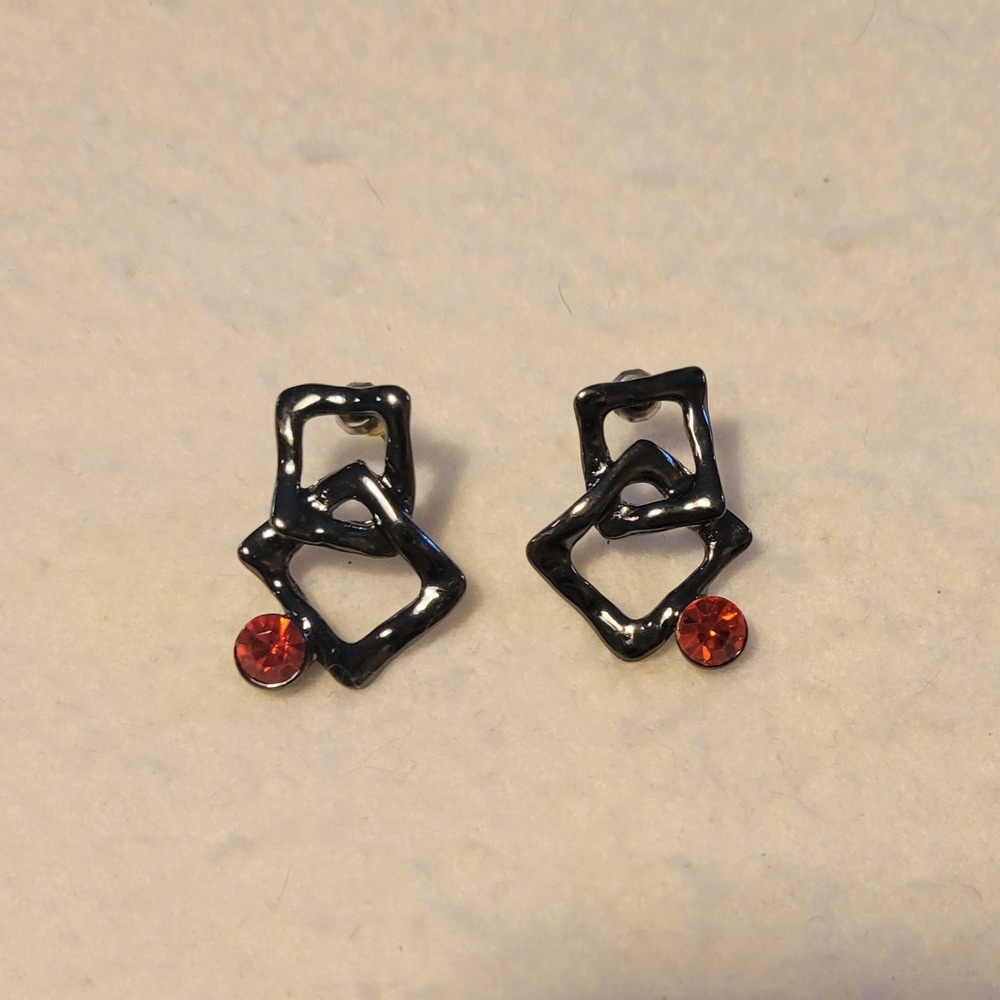 Vintage Unsigned Black Enamel & Orange‎ Rhinestone Stud 1" Halloween Earrings